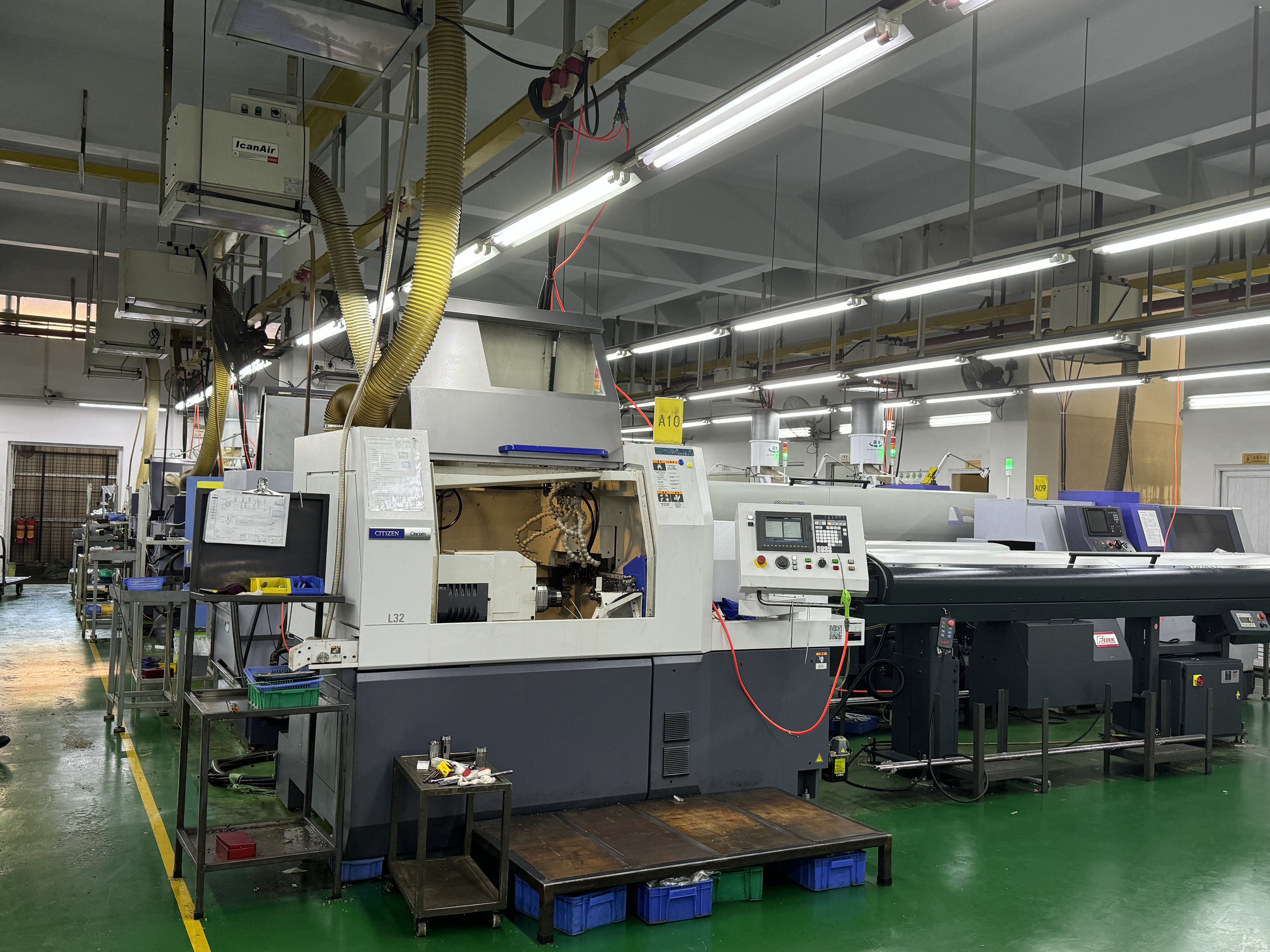 Станок с ЧПУ车间3